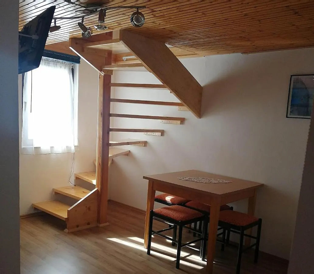 Studio Apartman Lorena Pavicini Apartment